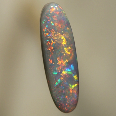 SOLID SEMI BLACK OPAL Sparkles of multicolours, always bright